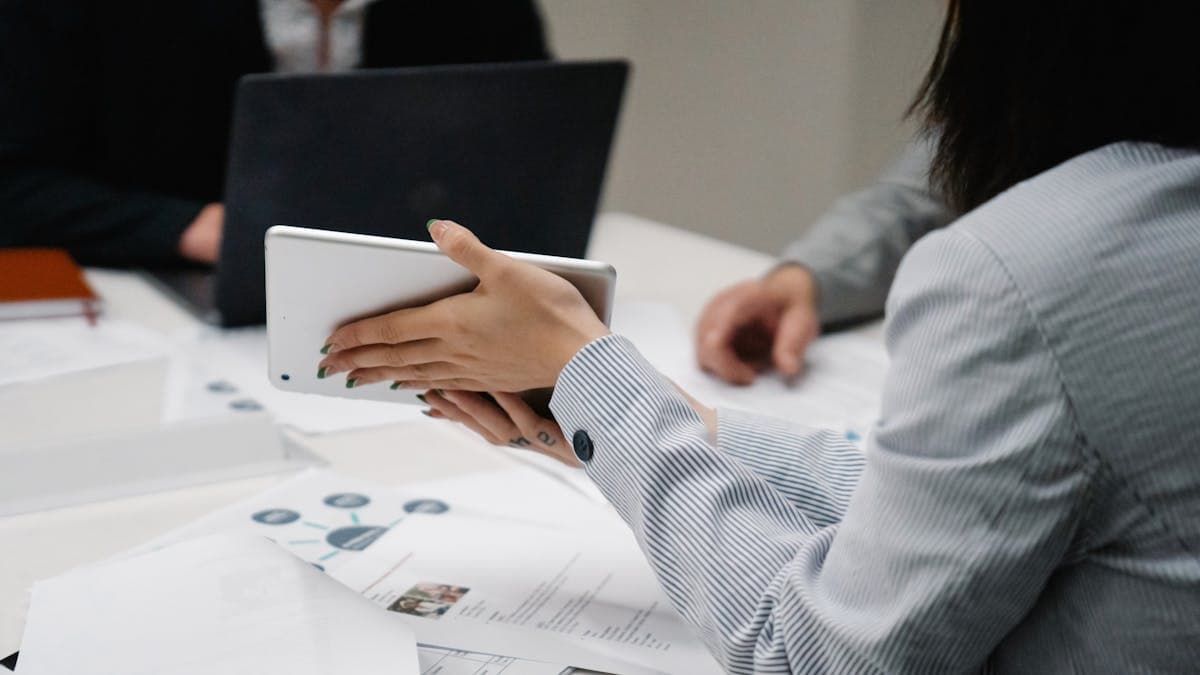 Best Business Tablets for Small Business Owners in 2026