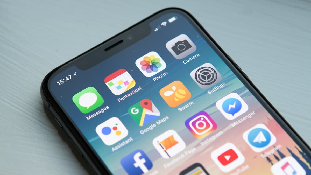 Mobile-First Website Design Principles for Small Businesses